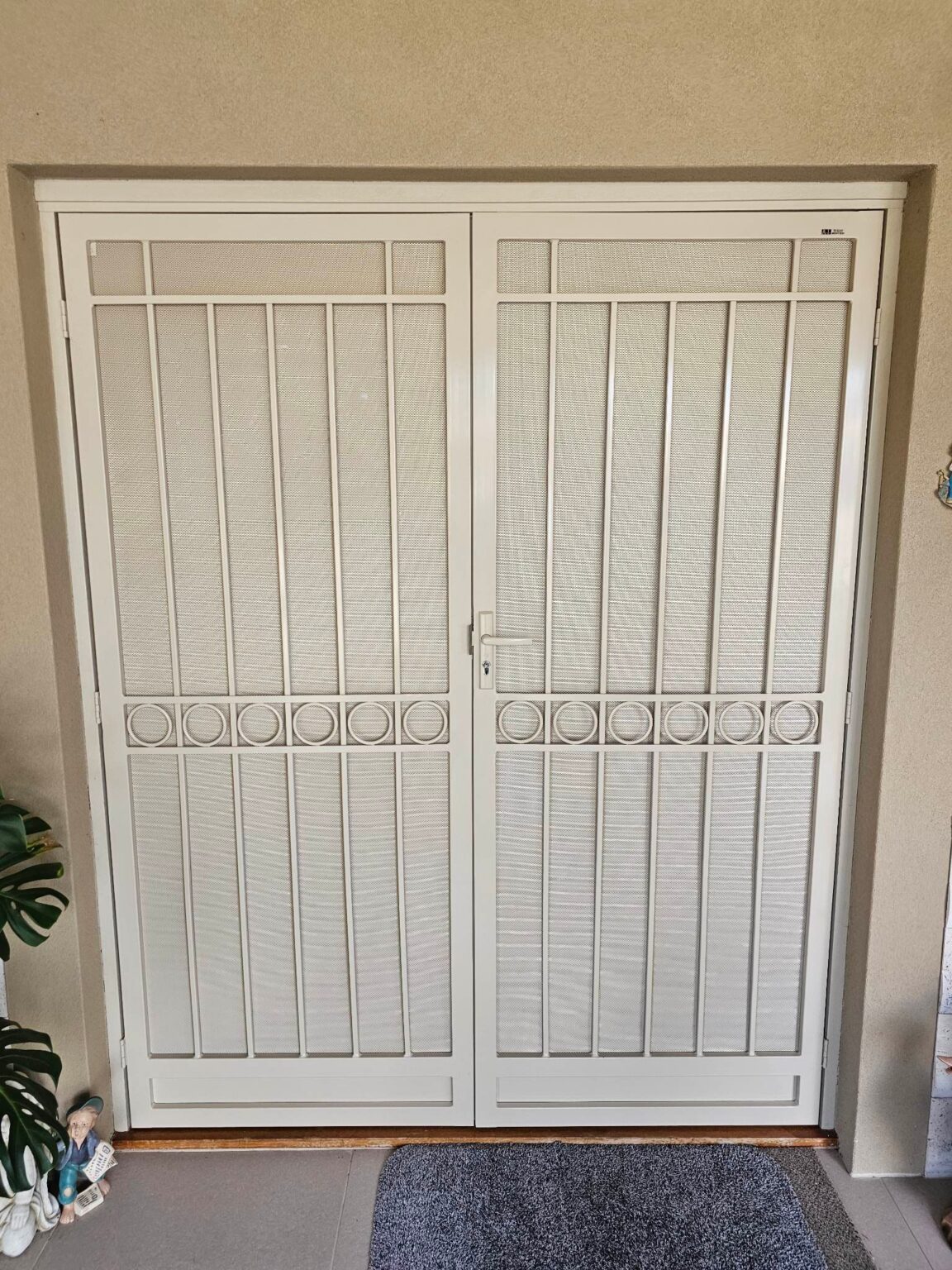 Lynbrook A1 Shower Screens